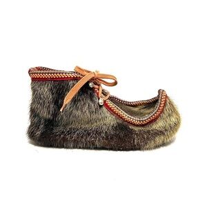 Vintage 1950s brown sealskin upturned toe indigenous Norwegian Sámi boots